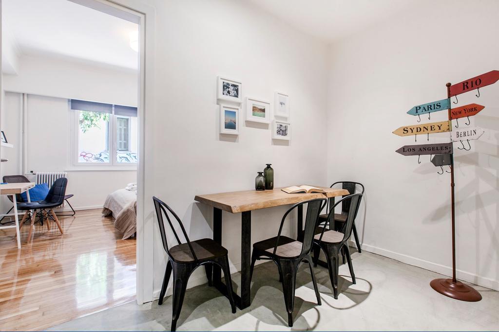 Central Apartment In Syntagma アテネ エクステリア 写真