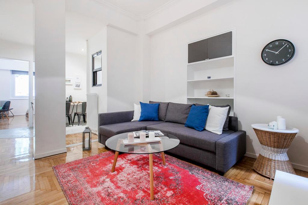 Central Apartment In Syntagma アテネ エクステリア 写真