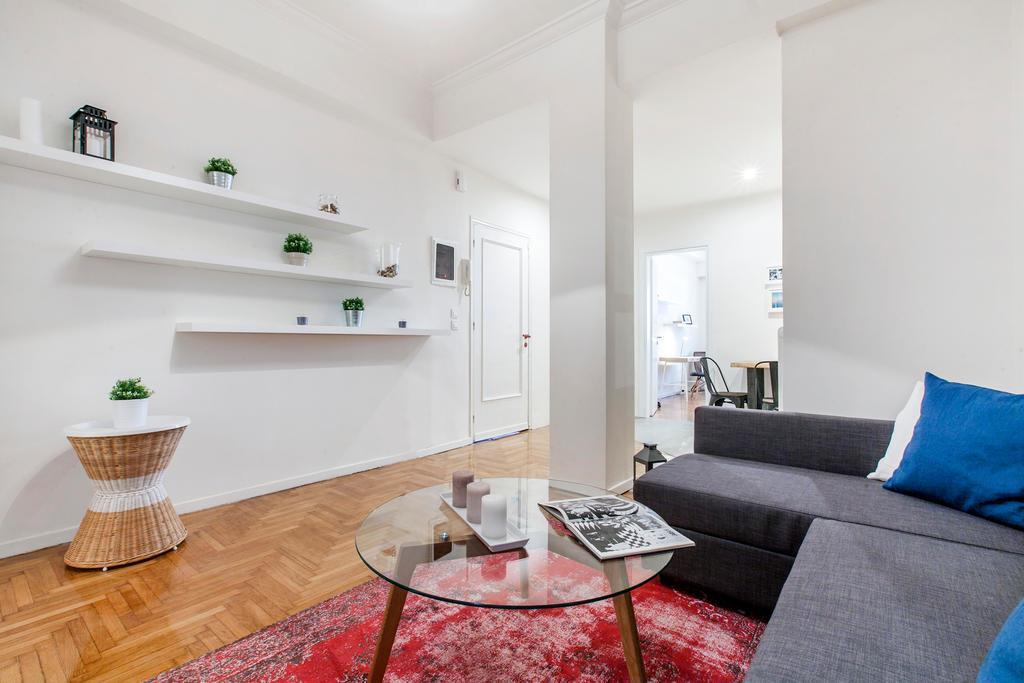 Central Apartment In Syntagma アテネ エクステリア 写真