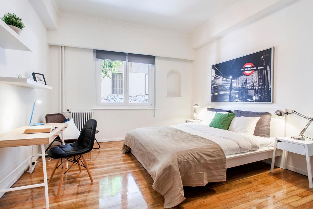 Central Apartment In Syntagma アテネ エクステリア 写真
